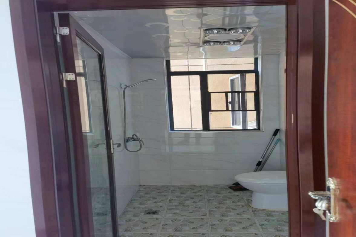 百弘学府城 3室2厅2卫 1300.0元/月 百弘学府城 3室2厅2卫 1300.0元/月室内图