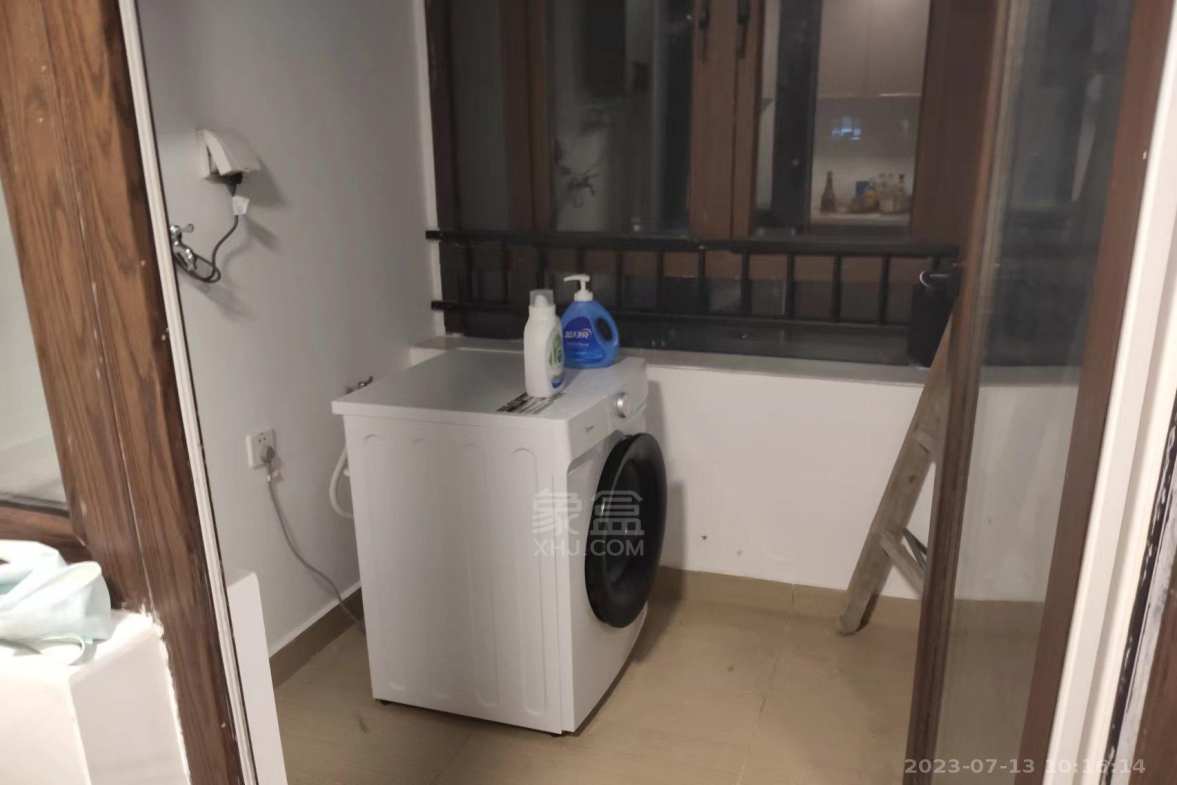 碧桂园麓府  3室2厅2卫   2000.00元/月室内图