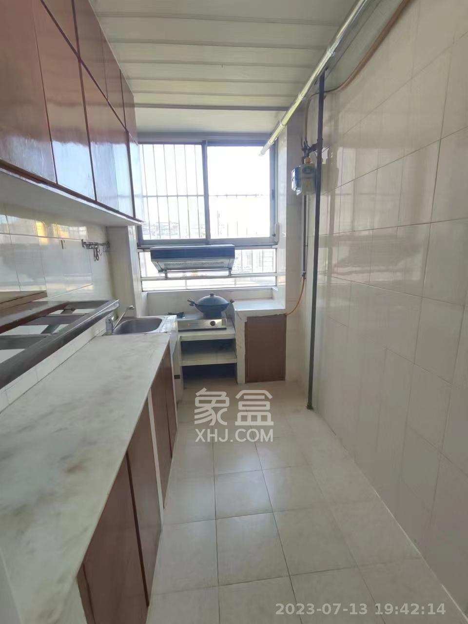 东风一村社区房（王家垅）  3室2厅1卫    2300.0元/月室内图