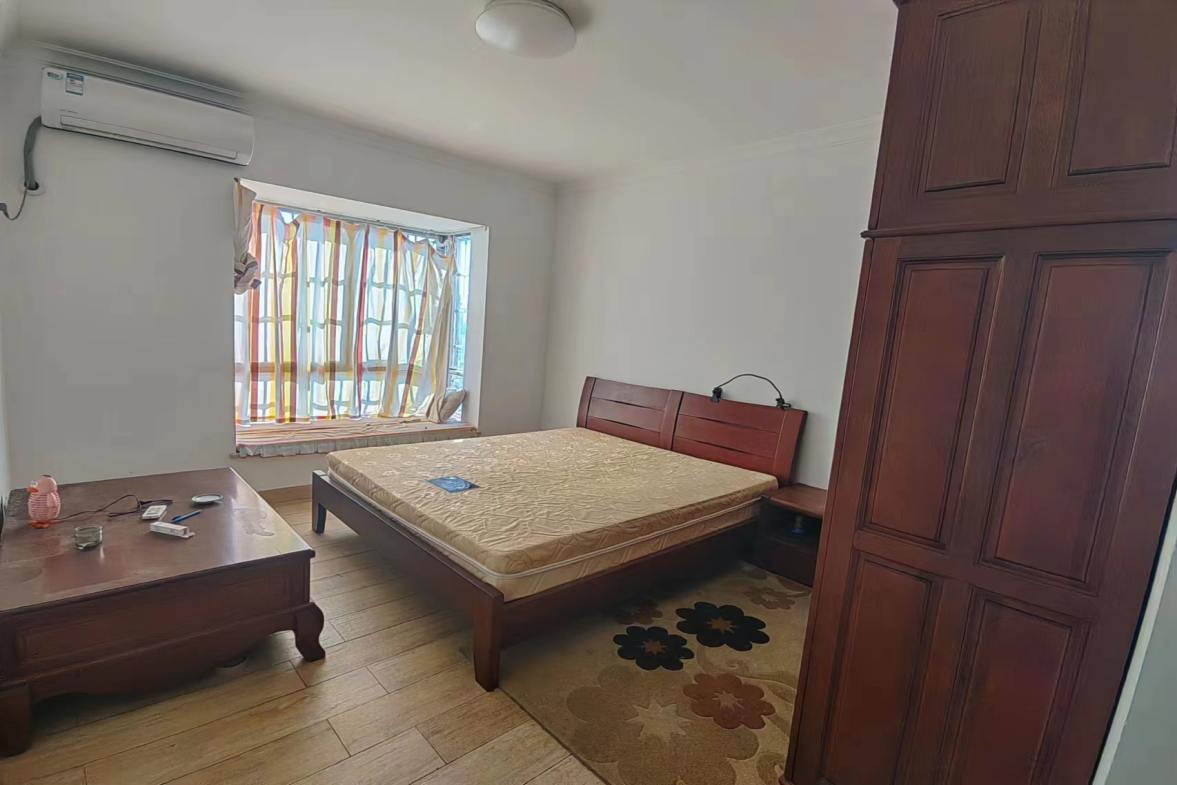 橡树园小区  3室2厅1卫    245.4万室内图