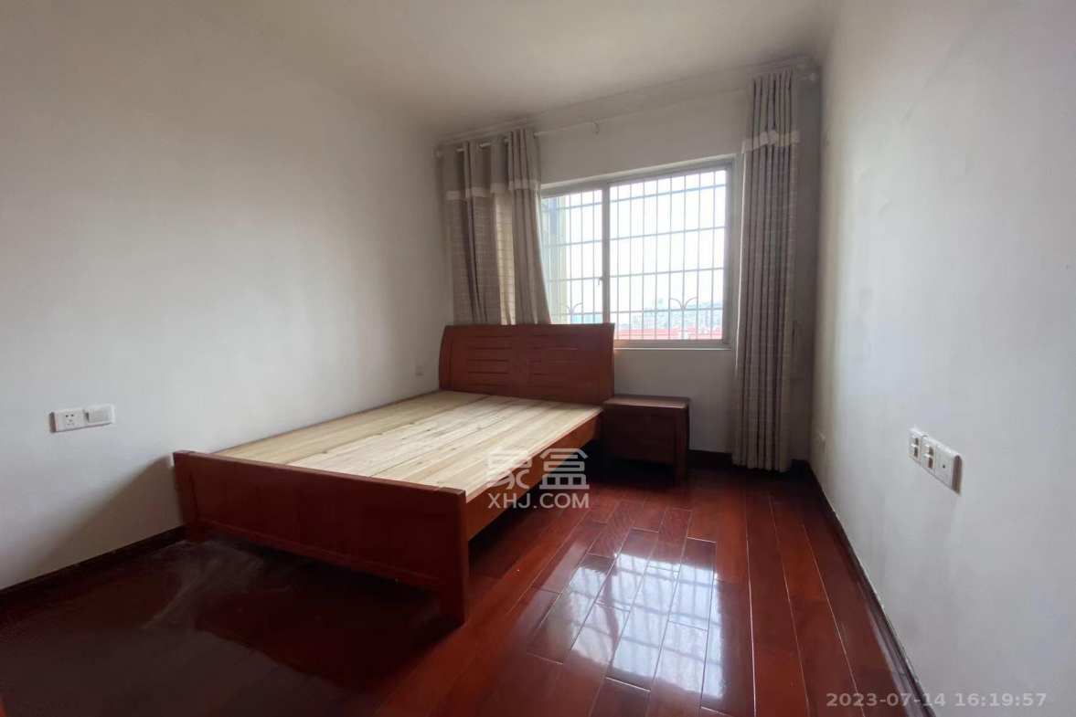 桃阳苑(省人大单位房) 3室2厅2卫 2500.0元/月 桃阳苑(省人大单位房) 3室2厅2卫 2500.0元/月室内图