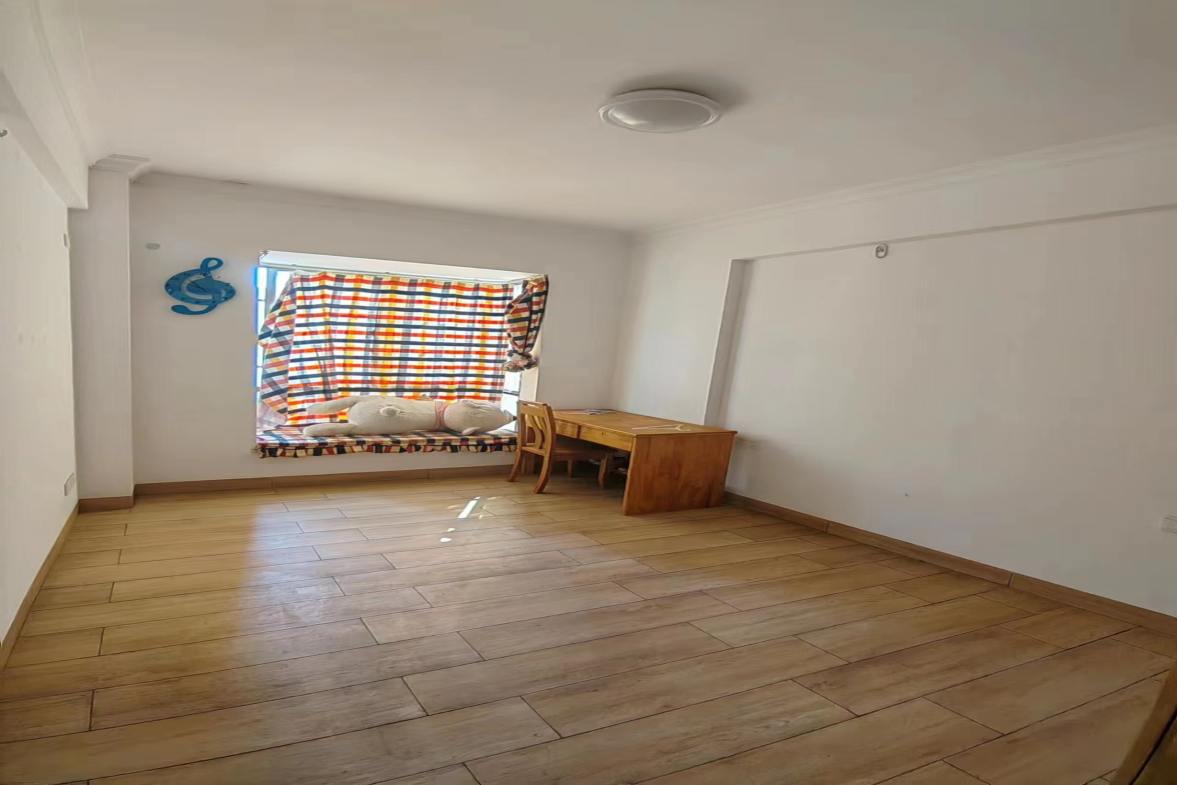 橡树园小区  3室2厅1卫    245.4万室内图