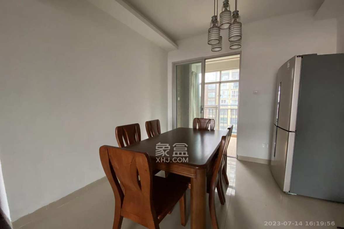 桃阳苑(省人大单位房) 3室2厅2卫 2500.0元/月 桃阳苑(省人大单位房) 3室2厅2卫 2500.0元/月室内图