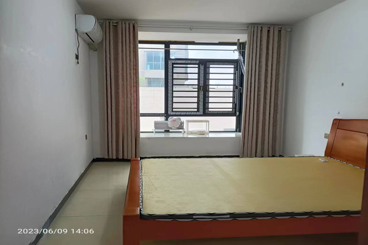 檀山湾小区  3室1厅1卫    1280.0元/月室内图