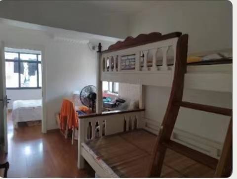 一中附小校内单位房  0室0厅0卫    1200.0元/月室内图