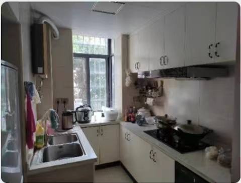 一中附小校内单位房  0室0厅0卫    1200.0元/月室内图