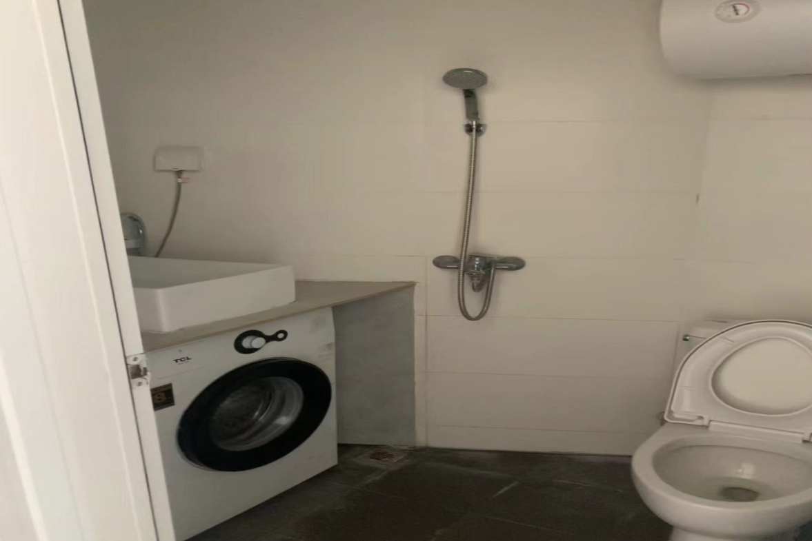 五江碧桂园城市广场  1室1厅1卫    35.0万 五江碧桂园城市广场  1室1厅1卫    35.0万卫生间