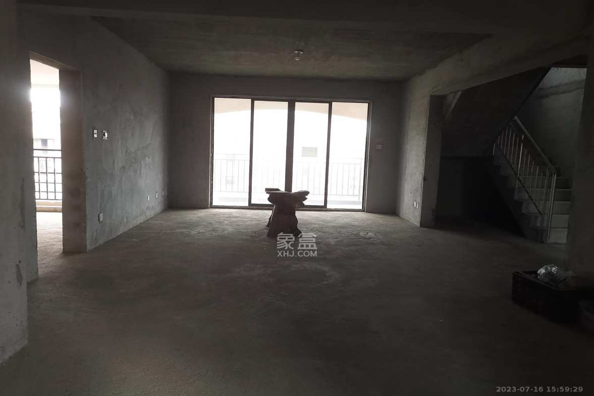 鑫远和城（一、二期）  4室2厅2卫   3500.00元/月室内图