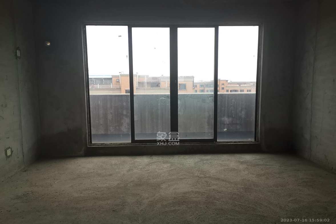 鑫远和城（一、二期）  4室2厅2卫   3500.00元/月室内图