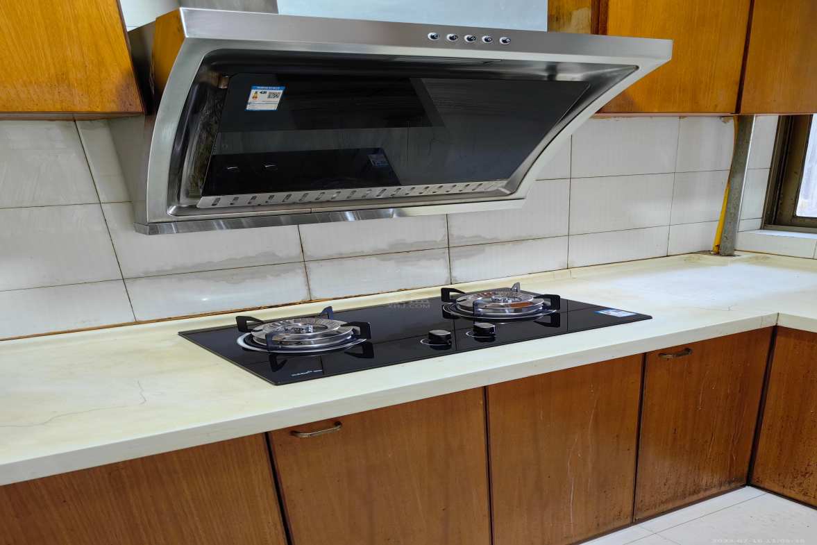 西海龙苑 3室2厅1卫 2000.0元/月 西海龙苑 3室2厅1卫 2000.0元/月室内图