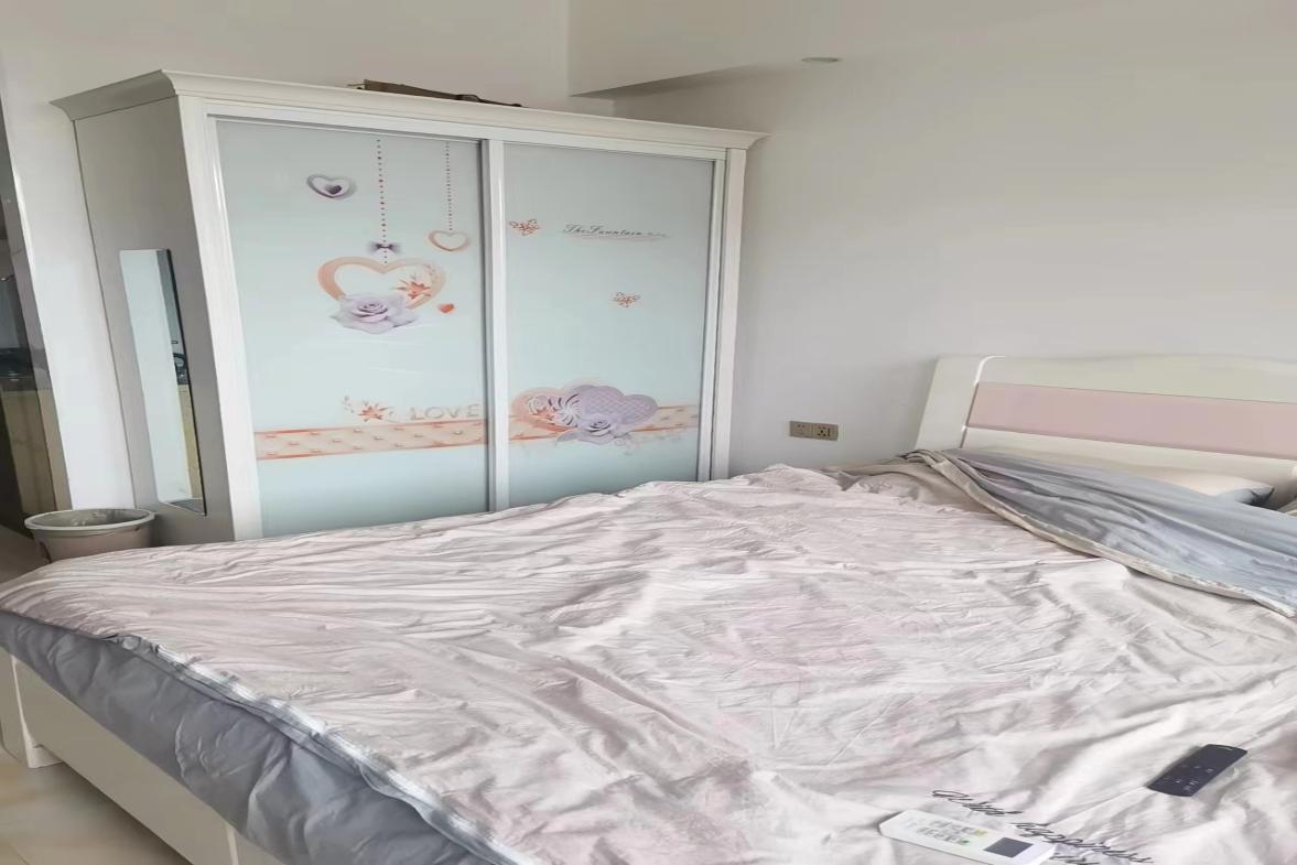 云顶上品  1室1厅1卫   1200.00元/月室内图
