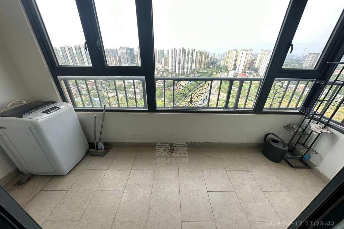 恒大林溪郡 3室2厅2卫 2100.0元/月 恒大林溪郡 3室2厅2卫 2100.0元/月室内图