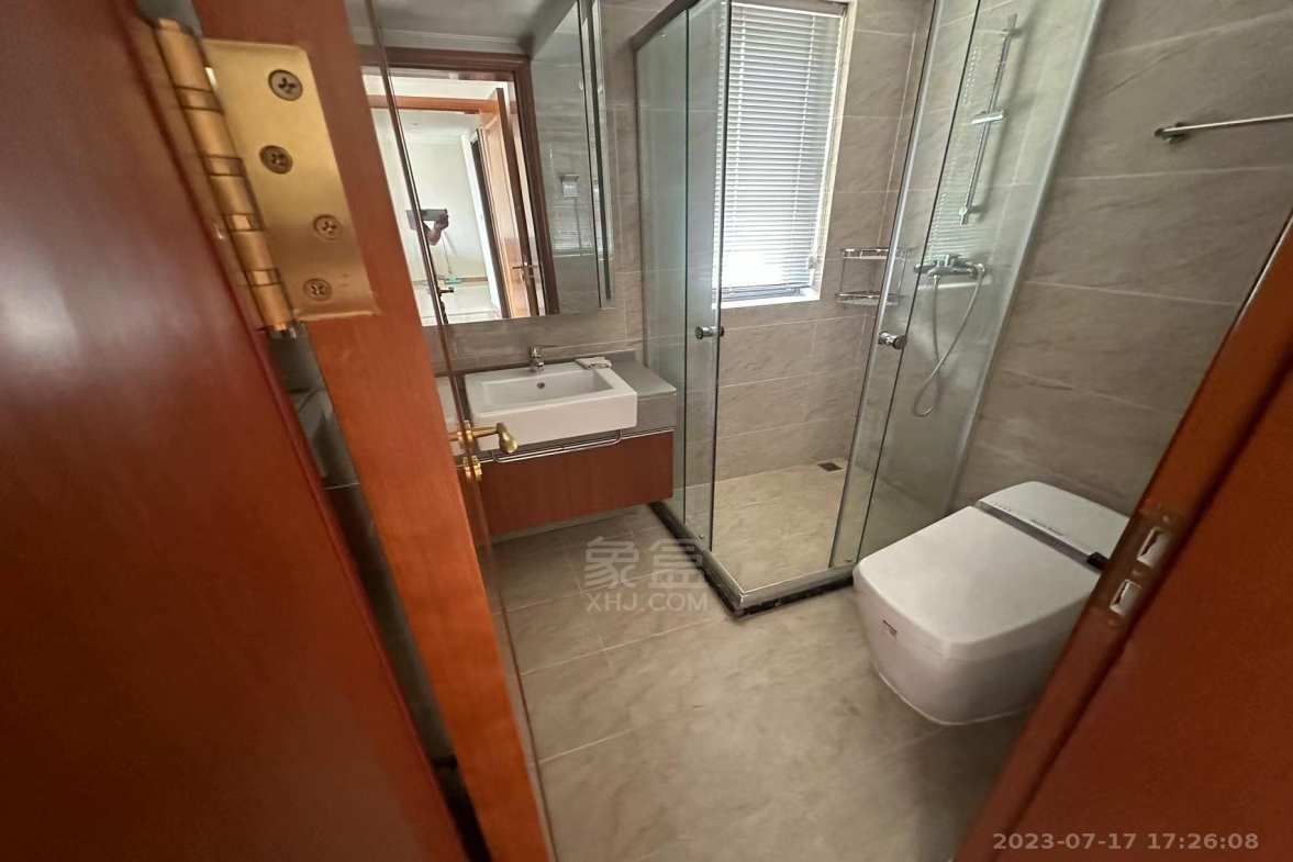 恒大林溪郡 3室2厅2卫 2100.0元/月 恒大林溪郡 3室2厅2卫 2100.0元/月室内图