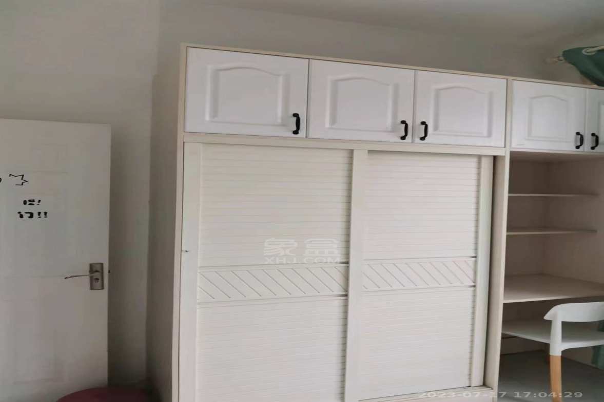 庐山一号  2室1厅1卫    2000.0元/月室内图