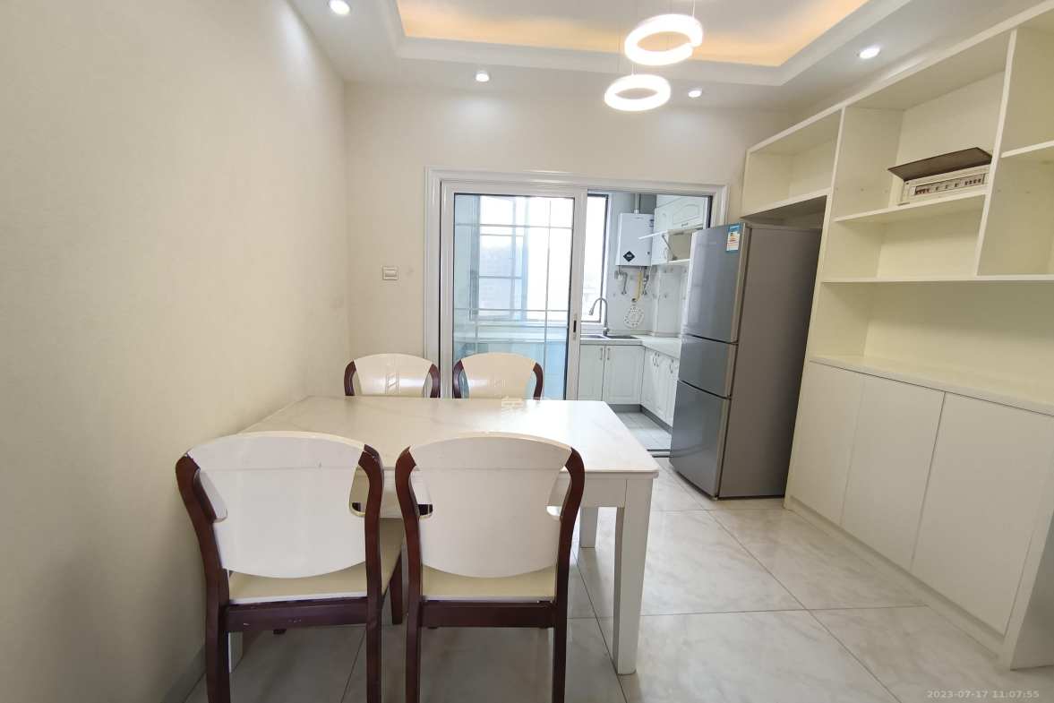 澳海澜庭 4室2厅2卫 2600.0元/月 澳海澜庭 4室2厅2卫 2600.0元/月室内图