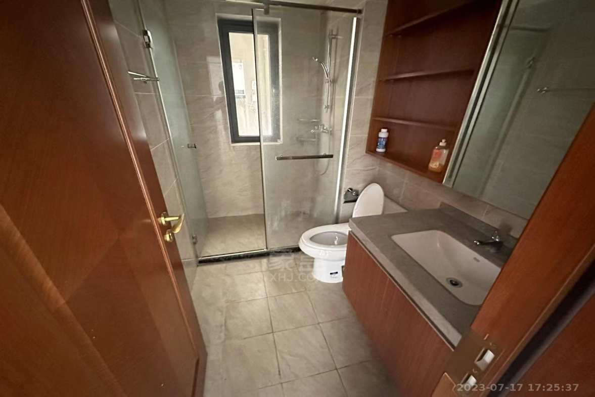 恒大林溪郡 3室2厅2卫 2100.0元/月 恒大林溪郡 3室2厅2卫 2100.0元/月室内图