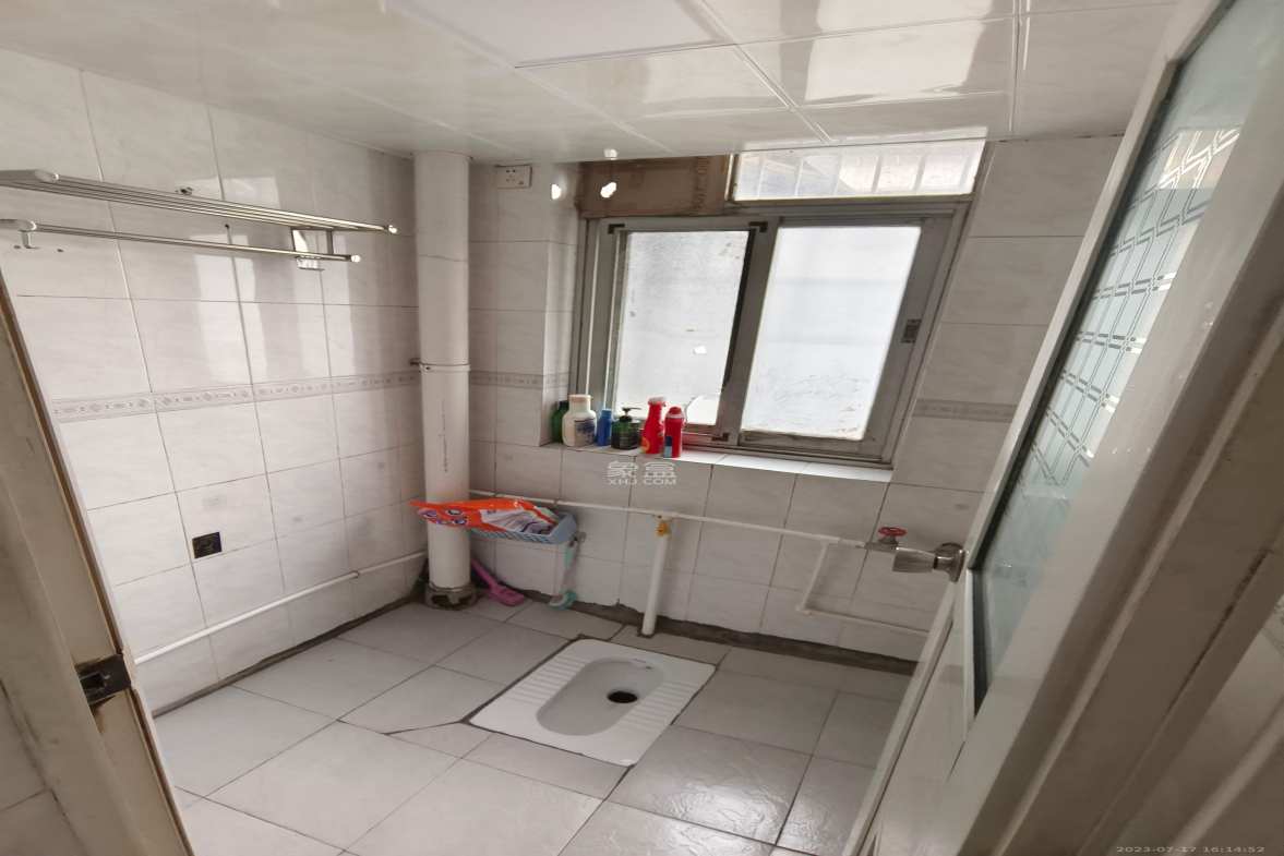 杏林小区  3室2厅1卫    2300.0元/月室内图