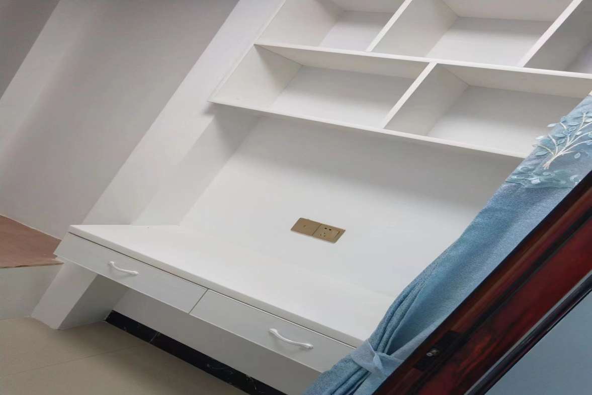 百弘学府城  2室1厅1卫    1200.0元/月室内图1