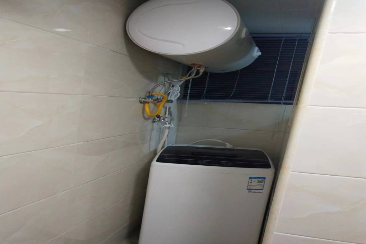 百弘学府城  2室1厅1卫    1200.0元/月室内图