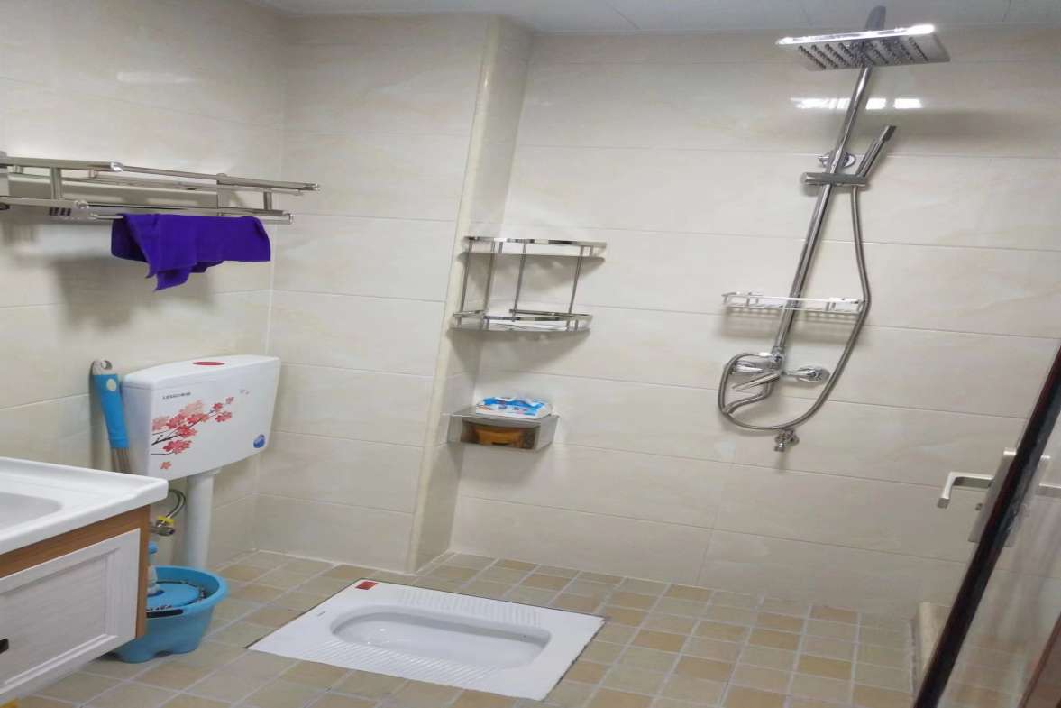 百弘学府城  2室1厅1卫    1200.0元/月室内图