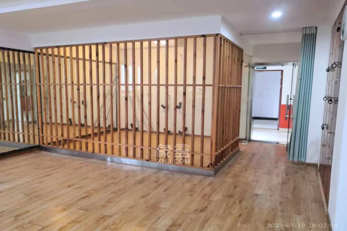 万博汇  1室1厅1卫    2200.0元/月 万博汇  1室1厅1卫    2200.0元/月室内图