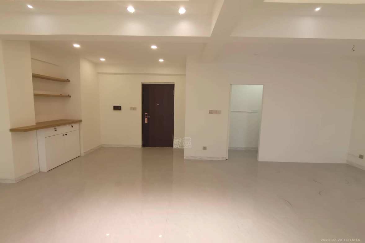 日盛大厦 2室1厅1卫 3400.0元/月 日盛大厦 2室1厅1卫 3400.0元/月室内图