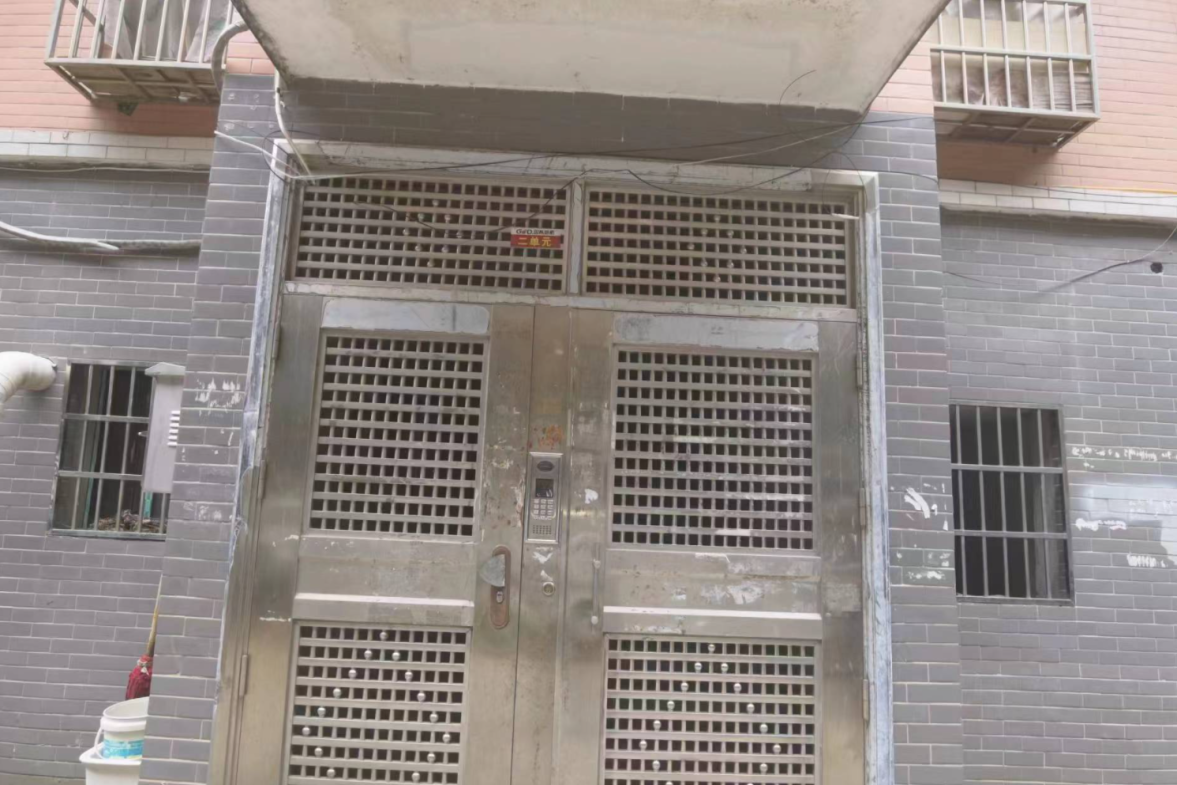 梓山社区梓瑞小区  3室2厅1卫   1580.00元/月小区图