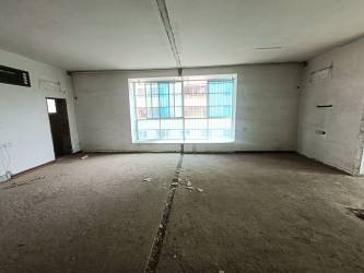 娄星区人民检察院  4室2厅2卫    80.8万