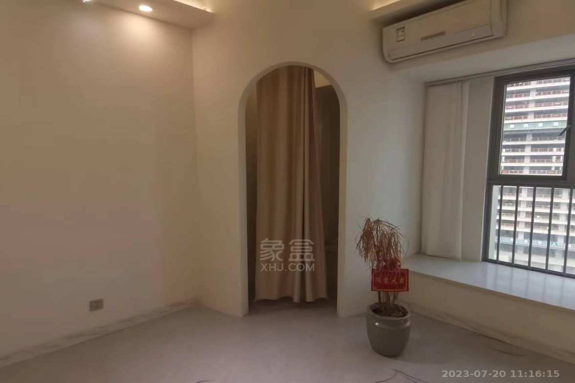 日盛大厦 2室1厅1卫 3400.0元/月 日盛大厦 2室1厅1卫 3400.0元/月室内图