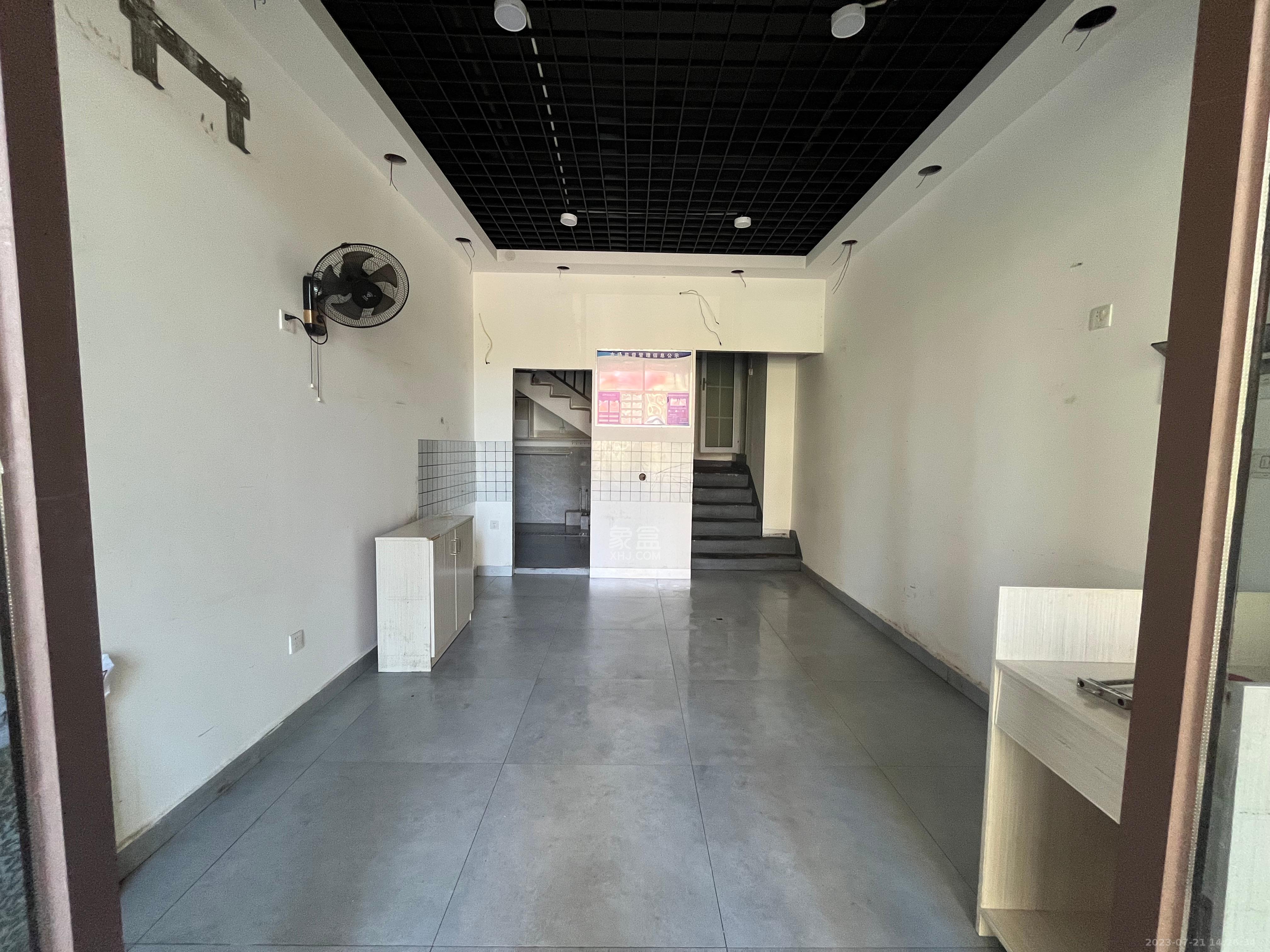 卓越浅水湾二期   90.0㎡      5500.0元/月室内图