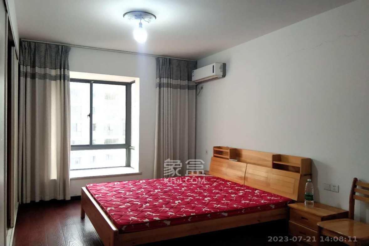 鑫远湘府逸园  4室2厅1卫   3400.00元/月室内图