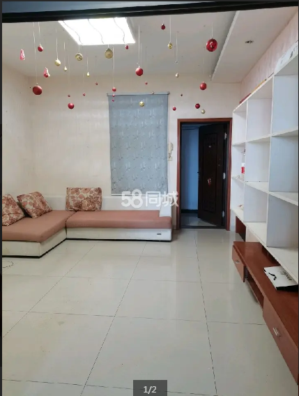 君临新世界  2室2厅2卫    1500.0元/月室内图1
