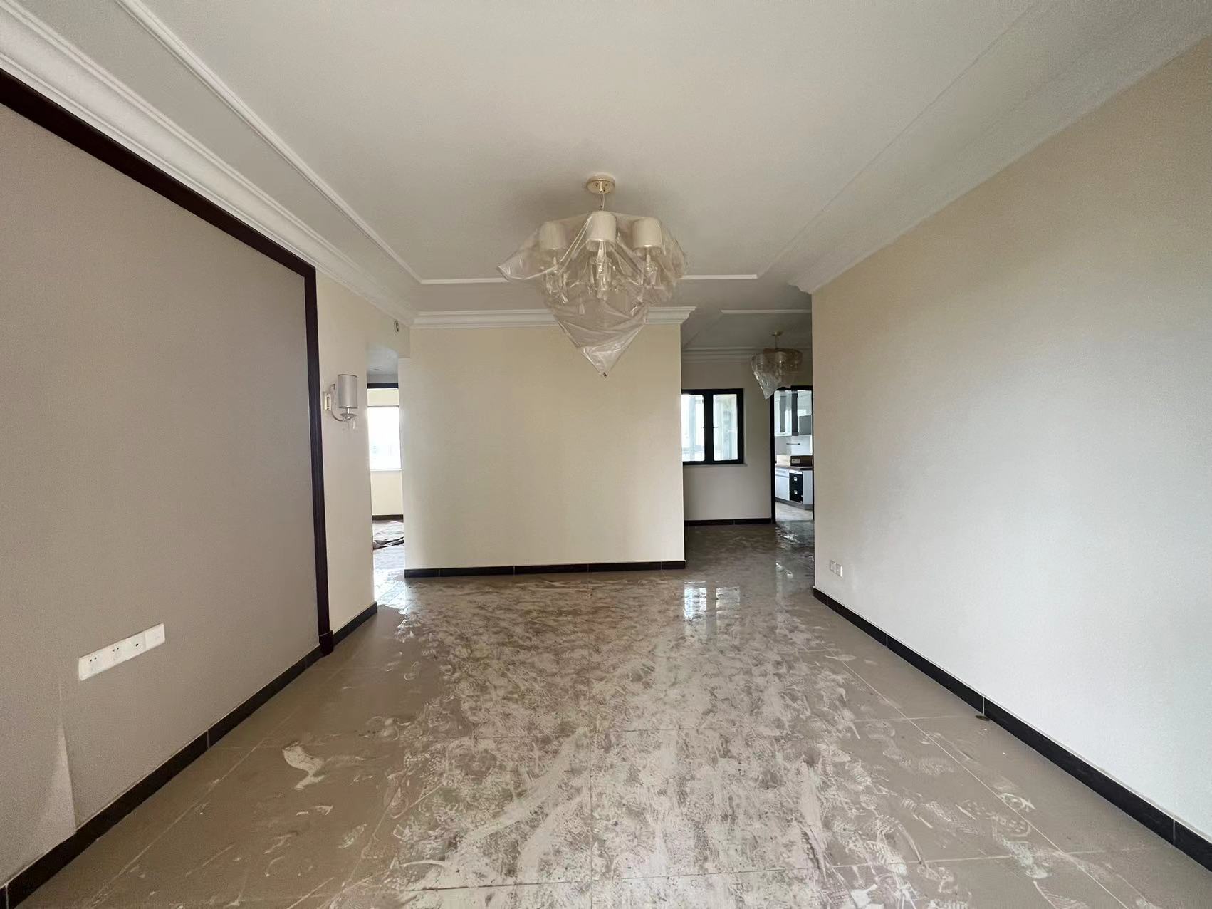 恒大绿洲  3室2厅2卫    85.0万