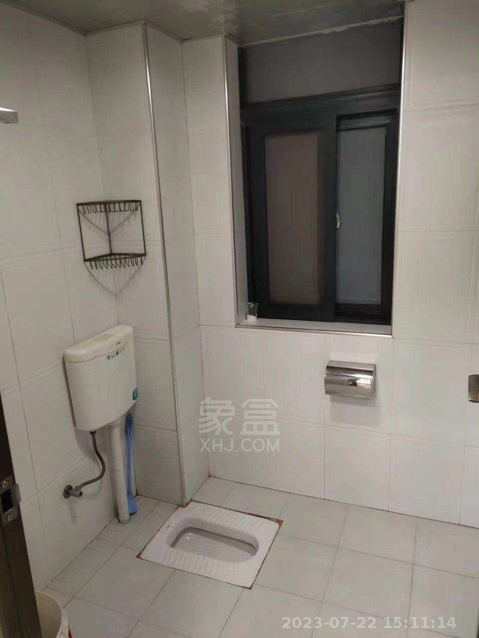 嘉盛华府 2室2厅1卫 1500.0元/月 嘉盛华府 2室2厅1卫 1500.0元/月室内图