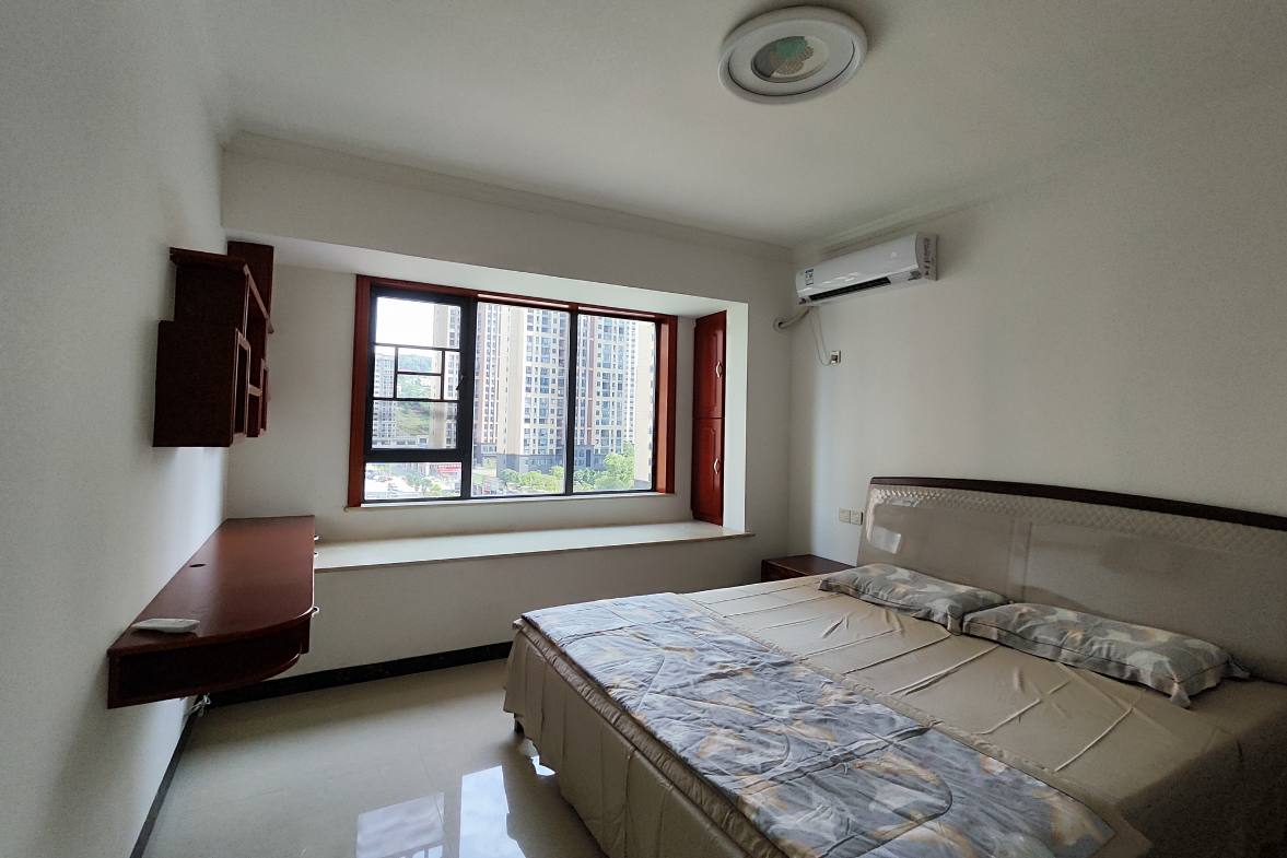 百弘学府城 3室2厅2卫 2000.0元/月 百弘学府城 3室2厅2卫 2000.0元/月室内图