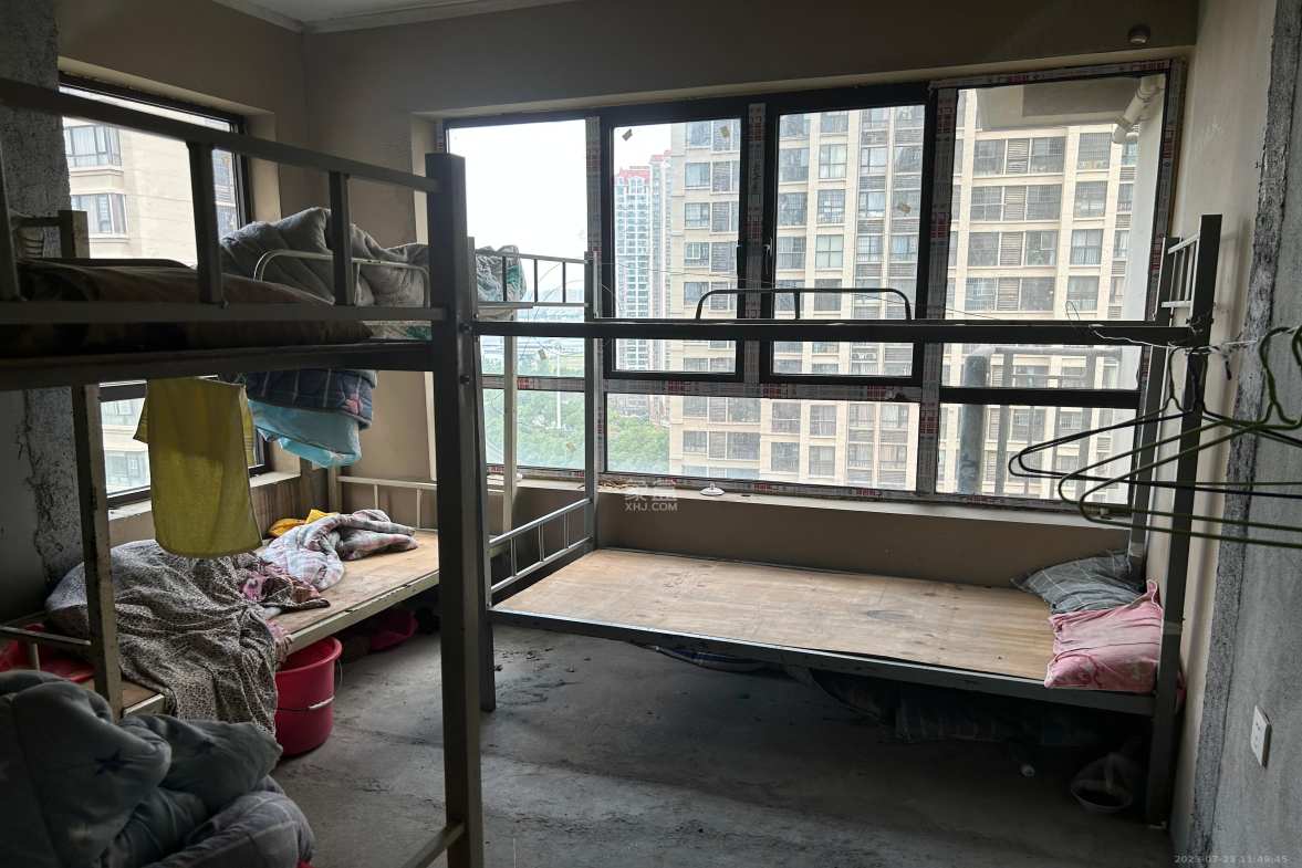 金科时代中心  3室2厅2卫   1700.00元/月室内图