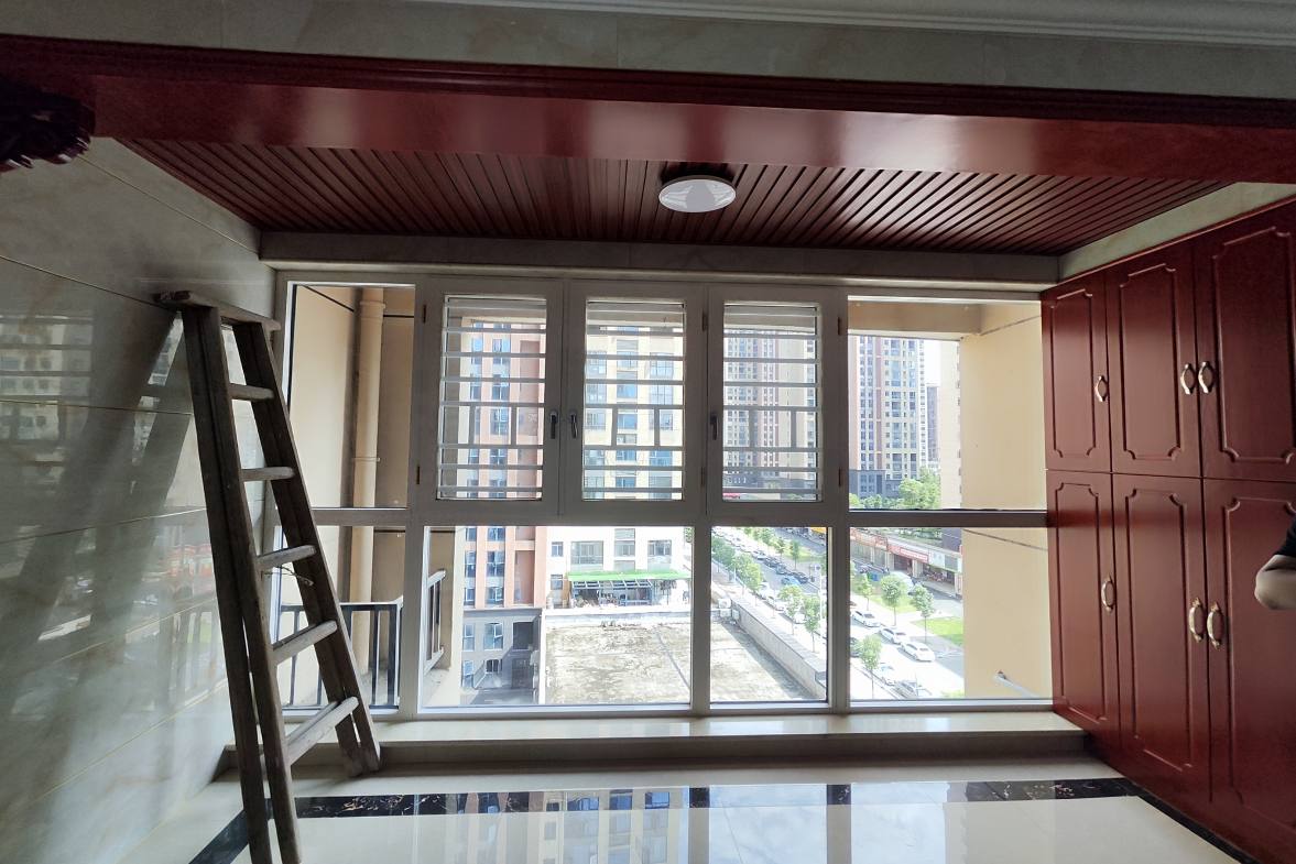 百弘学府城 3室2厅2卫 2000.0元/月 百弘学府城 3室2厅2卫 2000.0元/月室内图