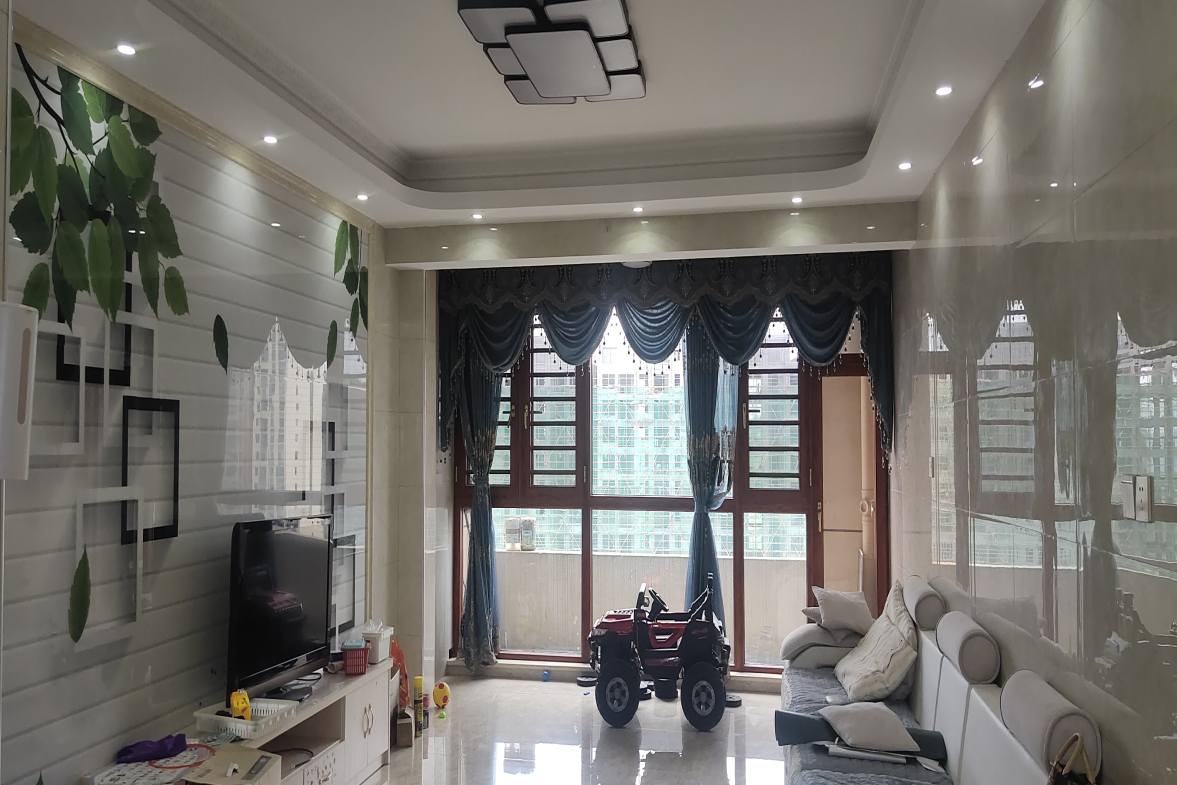 百弘学府城  3室2厅2卫    2000.0元/月室内图