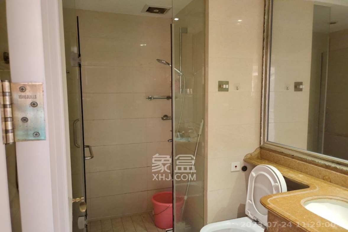 万达公馆  2室1厅1卫    9000.0元/月 万达公馆  2室1厅1卫    9000.0元/月室内图