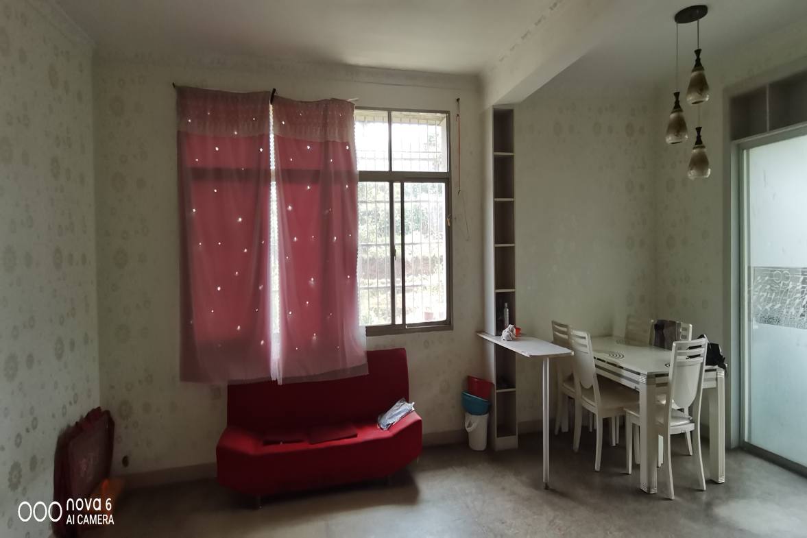 娄星区散盘  2室2厅1卫    850.0元/月室内图1