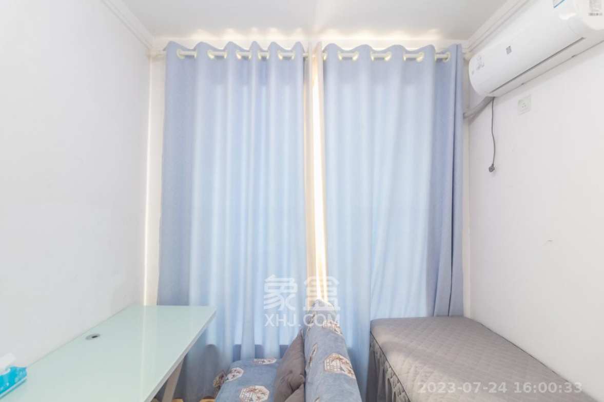 华天LOHO小镇 3室2厅1卫 2000.0元/月 华天LOHO小镇 3室2厅1卫 2000.0元/月室内图