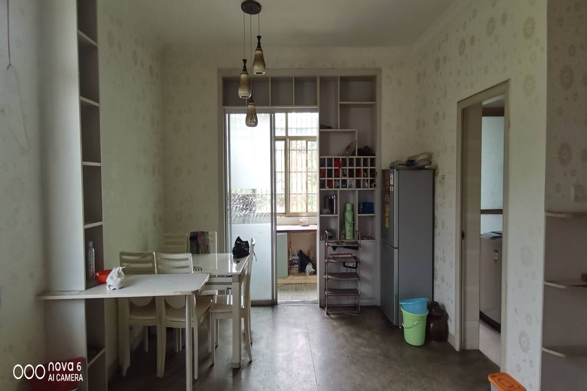 娄星区散盘  2室2厅1卫    850.0元/月室内图