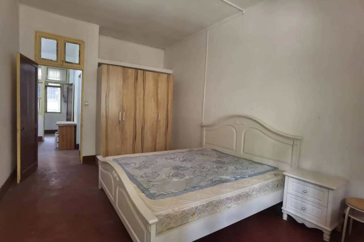 行署十单位家属房  2室2厅1卫    700.0元/月室内图1