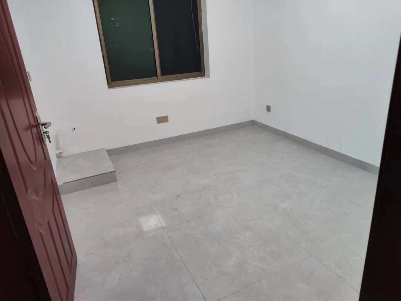桃花仑办事处桃花仑社区  2室1厅1卫   22.80万