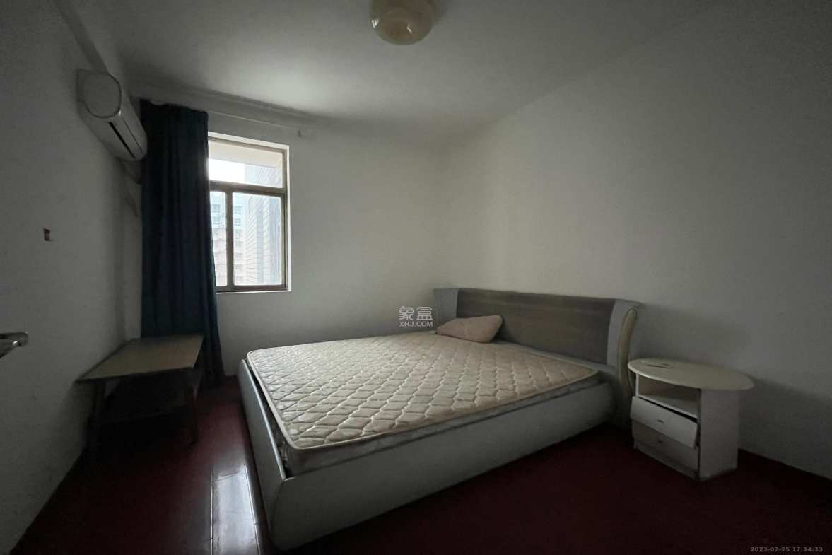 96301部队小区 4室2厅2卫 2100.0元/月 96301部队小区 4室2厅2卫 2100.0元/月室内图