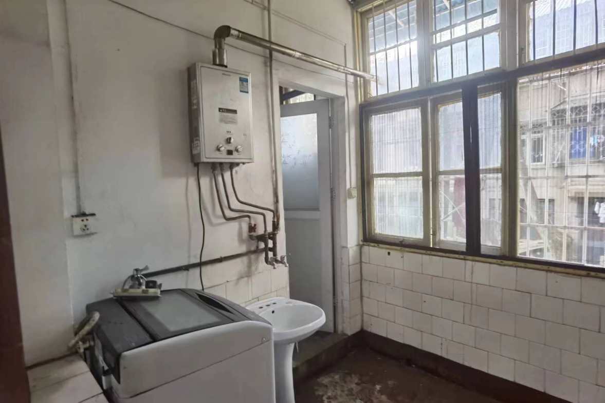 行署十单位家属房  2室2厅1卫    700.0元/月室内图