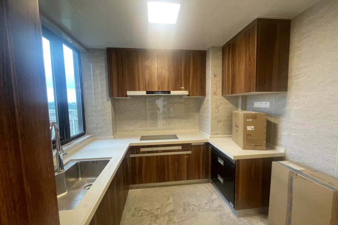 碧桂园翘楚棠 4室2厅2卫 148.80万 碧桂园翘楚棠 4室2厅2卫 148.80万客厅