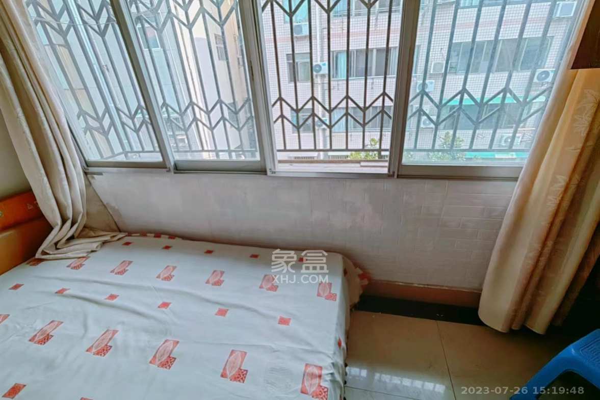 东文庙坪  2室1厅1卫    2000.0元/月室内图