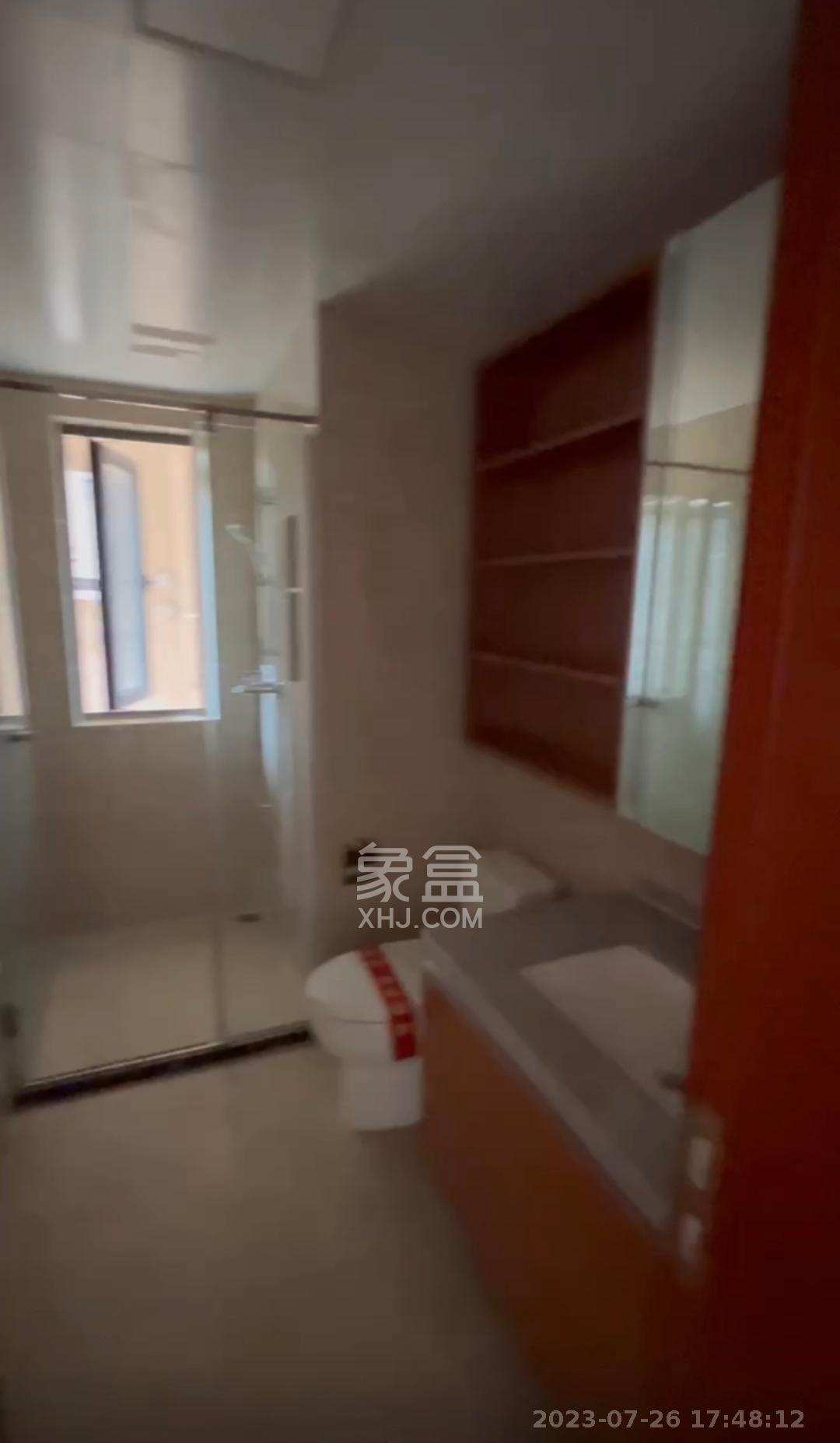 恒大文化旅游城C区  3室2厅2卫   2600.00元/月室内图