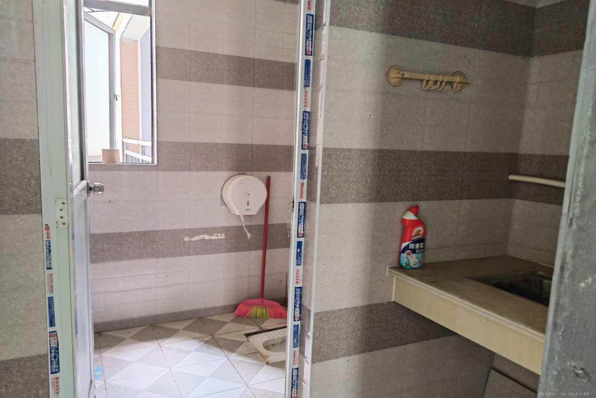 山水文园 3室2厅1卫 900.0元/月 山水文园 3室2厅1卫 900.0元/月室内图